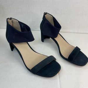 Pelle Moda ELVI LOW‎ HEEL MIDNIGHT Navy Sandals 7.5 M, G 793